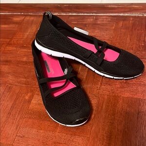 U.S. Polo Assn. Black and Pink Athletic Shoes Sleek Design